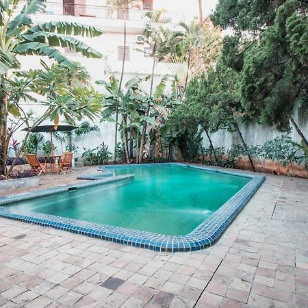 Capital O 332 Residence G17 Kemang Джакарта Екстериор снимка